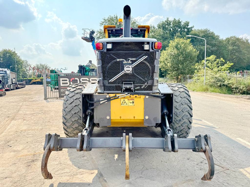Volvo G970 + RIPPER - Grejder: slika Volvo G970 + RIPPER - Grejder Volvo G970 + RIPPER - Grejder: slika Volvo G970 + RIPPER - Grejder