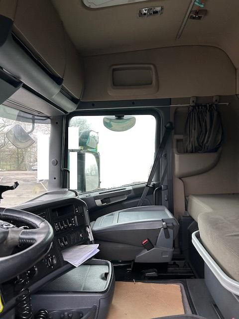 Scania R 410 - Kamion s ceradom: slika Scania R 410 - Kamion s ceradom Scania R 410 - Kamion s ceradom: slika Scania R 410 - Kamion s ceradom