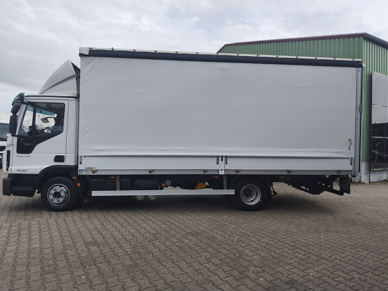 Iveco Eurocargo 75-210 - Kamion s ceradom: slika Iveco Eurocargo 75-210 - Kamion s ceradom Iveco Eurocargo 75-210 - Kamion s ceradom: slika Iveco Eurocargo 75-210 - Kamion s ceradom