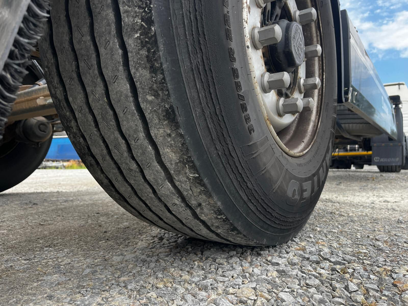 Krone AZ DB07CLNF 18F - Transporter kontejnera/ Prikolica s izmjenjivim sanducima: slika Krone AZ DB07CLNF 18F - Transporter kontejnera/ Prikolica s izmjenjivim sanducima Krone AZ DB07CLNF 18F - Transporter kontejnera/ Prikolica s izmjenjivim sanducima: slika Krone AZ DB07CLNF 18F - Transporter kontejnera/ Prikolica s izmjenjivim sanducima