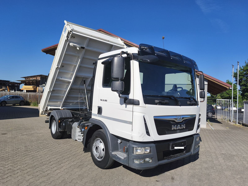 MAN TGL 8.180 Meiller Dreiseitenkipper 3-Sitzer 4x2 Euro 6 AHK (7) - Kiper: slika MAN TGL 8.180 Meiller Dreiseitenkipper 3-Sitzer 4x2 Euro 6 AHK (7) - Kiper MAN TGL 8.180 Meiller Dreiseitenkipper 3-Sitzer 4x2 Euro 6 AHK (7) - Kiper: slika MAN TGL 8.180 Meiller Dreiseitenkipper 3-Sitzer 4x2 Euro 6 AHK (7) - Kiper