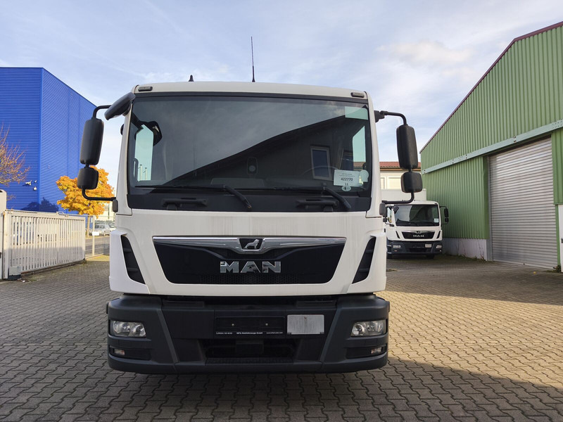 MAN TGL 8.190 Koffer gFH AHK LBW Euro 6 4x2 (11) TÜV NEU - Kamion sandučar: slika MAN TGL 8.190 Koffer gFH AHK LBW Euro 6 4x2 (11) TÜV NEU - Kamion sandučar MAN TGL 8.190 Koffer gFH AHK LBW Euro 6 4x2 (11) TÜV NEU - Kamion sandučar: slika MAN TGL 8.190 Koffer gFH AHK LBW Euro 6 4x2 (11) TÜV NEU - Kamion sandučar