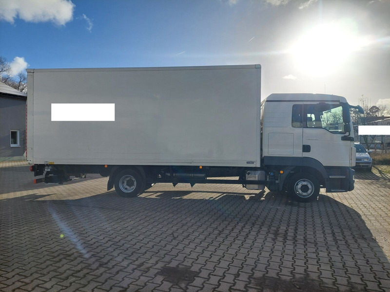 MAN TGL 8.190 L gFH Koffer LBW AHK (25) TÜV NEU - Kamion sandučar: slika MAN TGL 8.190 L gFH Koffer LBW AHK (25) TÜV NEU - Kamion sandučar MAN TGL 8.190 L gFH Koffer LBW AHK (25) TÜV NEU - Kamion sandučar: slika MAN TGL 8.190 L gFH Koffer LBW AHK (25) TÜV NEU - Kamion sandučar