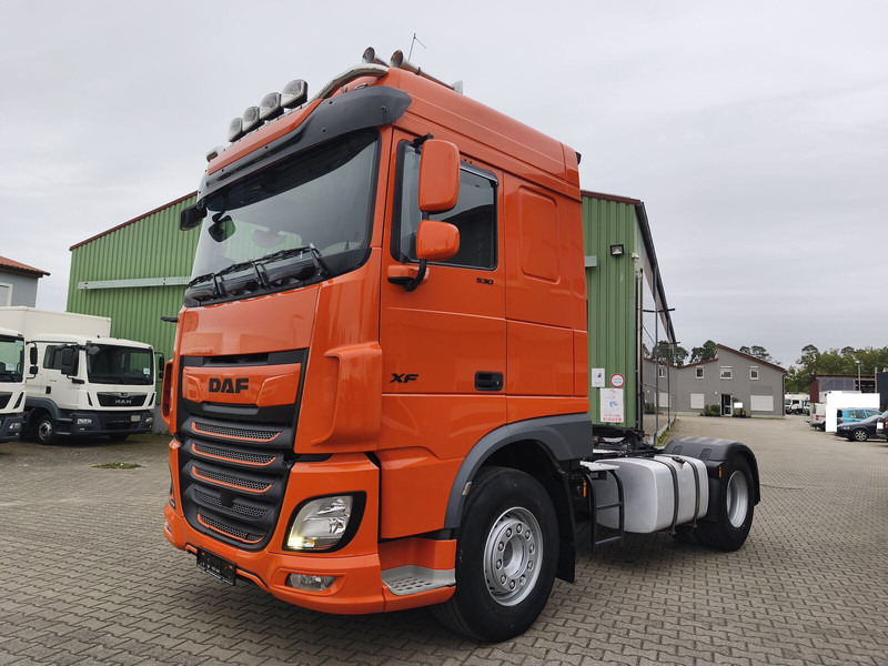 DAF XF 530 FT - Tegljač: slika DAF XF 530 FT - Tegljač DAF XF 530 FT - Tegljač: slika DAF XF 530 FT - Tegljač