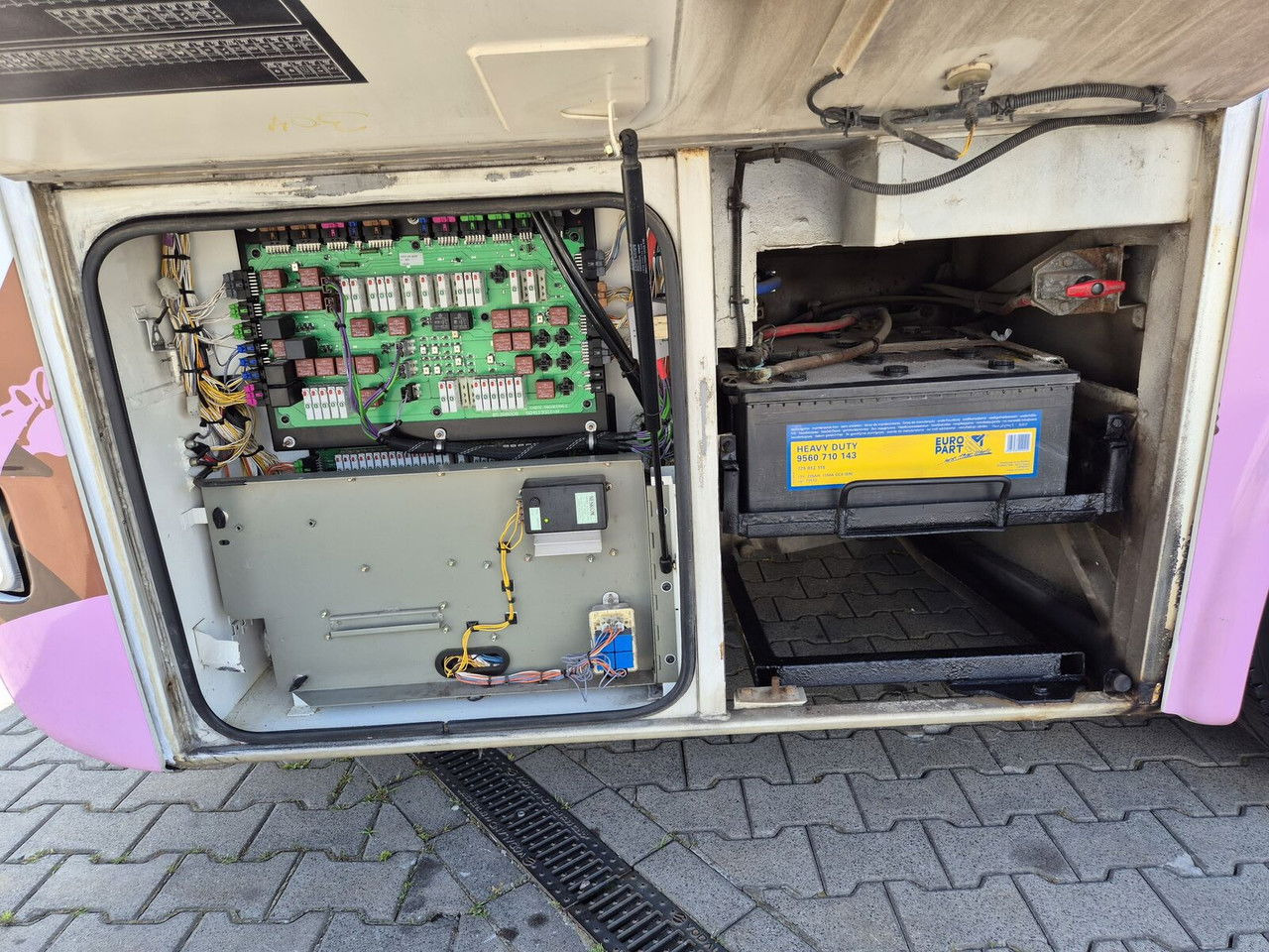 Autobus Irisbus Iveco 330 KM / Like Camper / Solar Panels: slika Autobus Irisbus Iveco 330 KM / Like Camper / Solar Panels