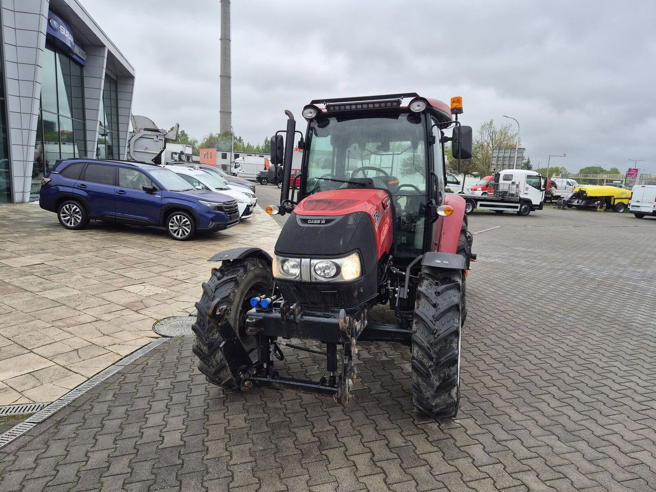 Case IH Farmall 75 / 2022 / Only 1853 MTH / Sweeper + Plow Extra / 1 OWN - Traktor: slika Case IH Farmall 75 / 2022 / Only 1853 MTH / Sweeper + Plow Extra / 1 OWN - Traktor Case IH Farmall 75 / 2022 / Only 1853 MTH / Sweeper + Plow Extra / 1 OWN - Traktor: slika Case IH Farmall 75 / 2022 / Only 1853 MTH / Sweeper + Plow Extra / 1 OWN - Traktor