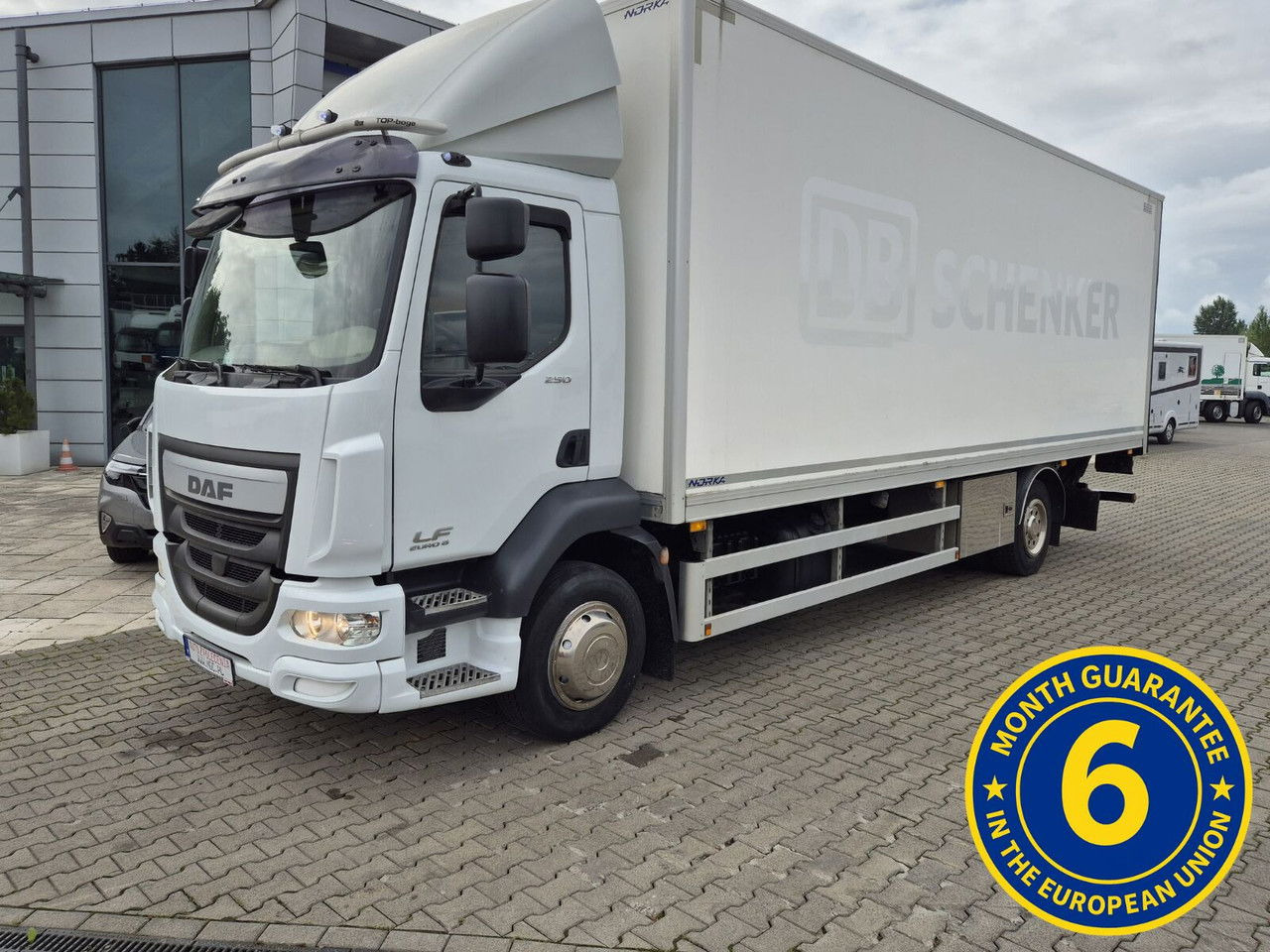 DAF LF 250 FA / 3 Seats / Works Great - Kamion sandučar: slika DAF LF 250 FA / 3 Seats / Works Great - Kamion sandučar DAF LF 250 FA / 3 Seats / Works Great - Kamion sandučar: slika DAF LF 250 FA / 3 Seats / Works Great - Kamion sandučar