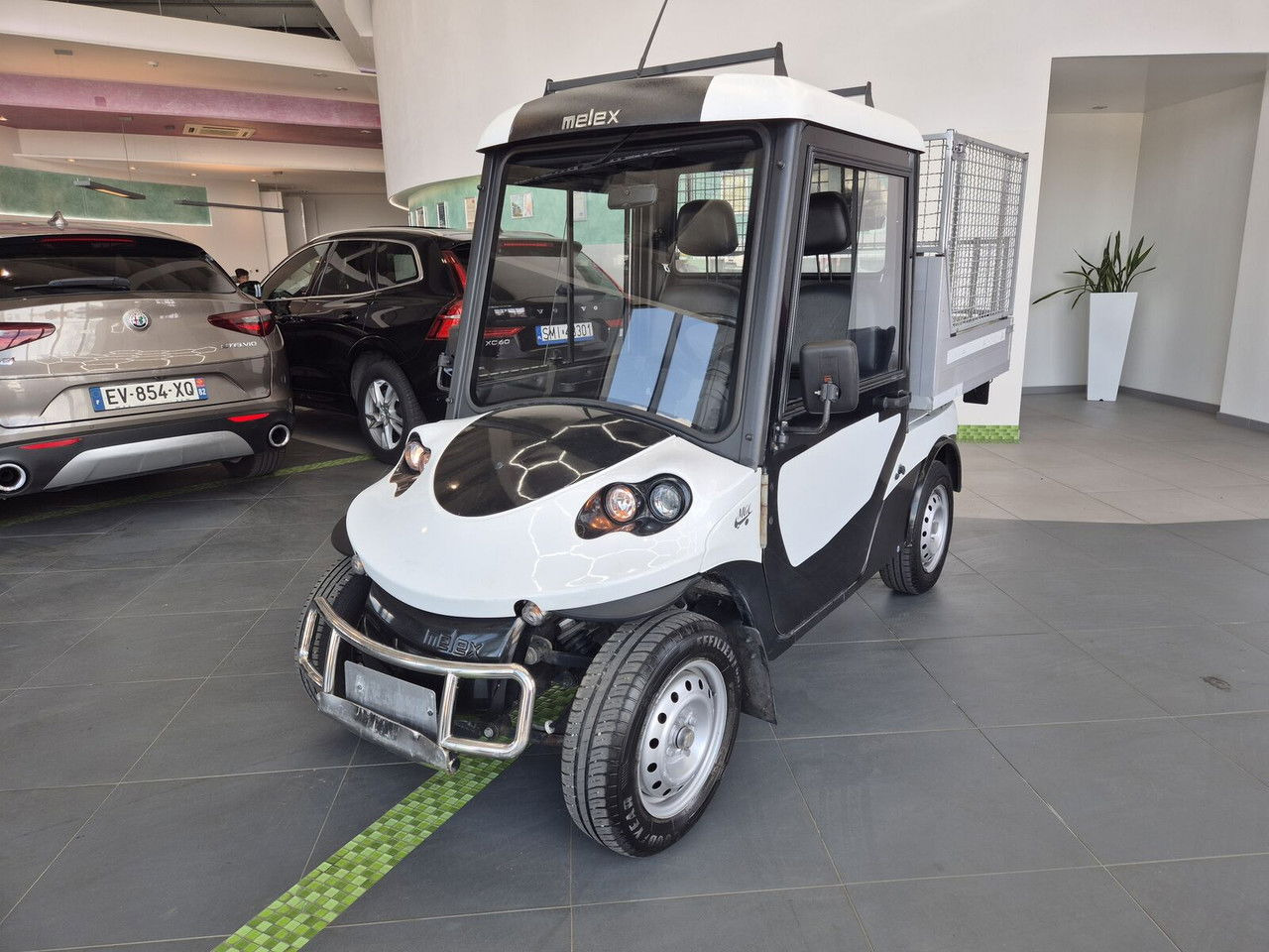 Diversen 381 Kipper / 1 Owner / Battery After Service Melex 381 Kipper / 1 Owner / Battery After Service - Vozilo za golf terene: slika Diversen 381 Kipper / 1 Owner / Battery After Service Melex 381 Kipper / 1 Owner / Battery After Service - Vozilo za golf terene Diversen 381 Kipper / 1 Owner / Battery After Service Melex 381 Kipper / 1 Owner / Battery After Service - Vozilo za golf terene: slika Diversen 381 Kipper / 1 Owner / Battery After Service Melex 381 Kipper / 1 Owner / Battery After Service - Vozilo za golf terene