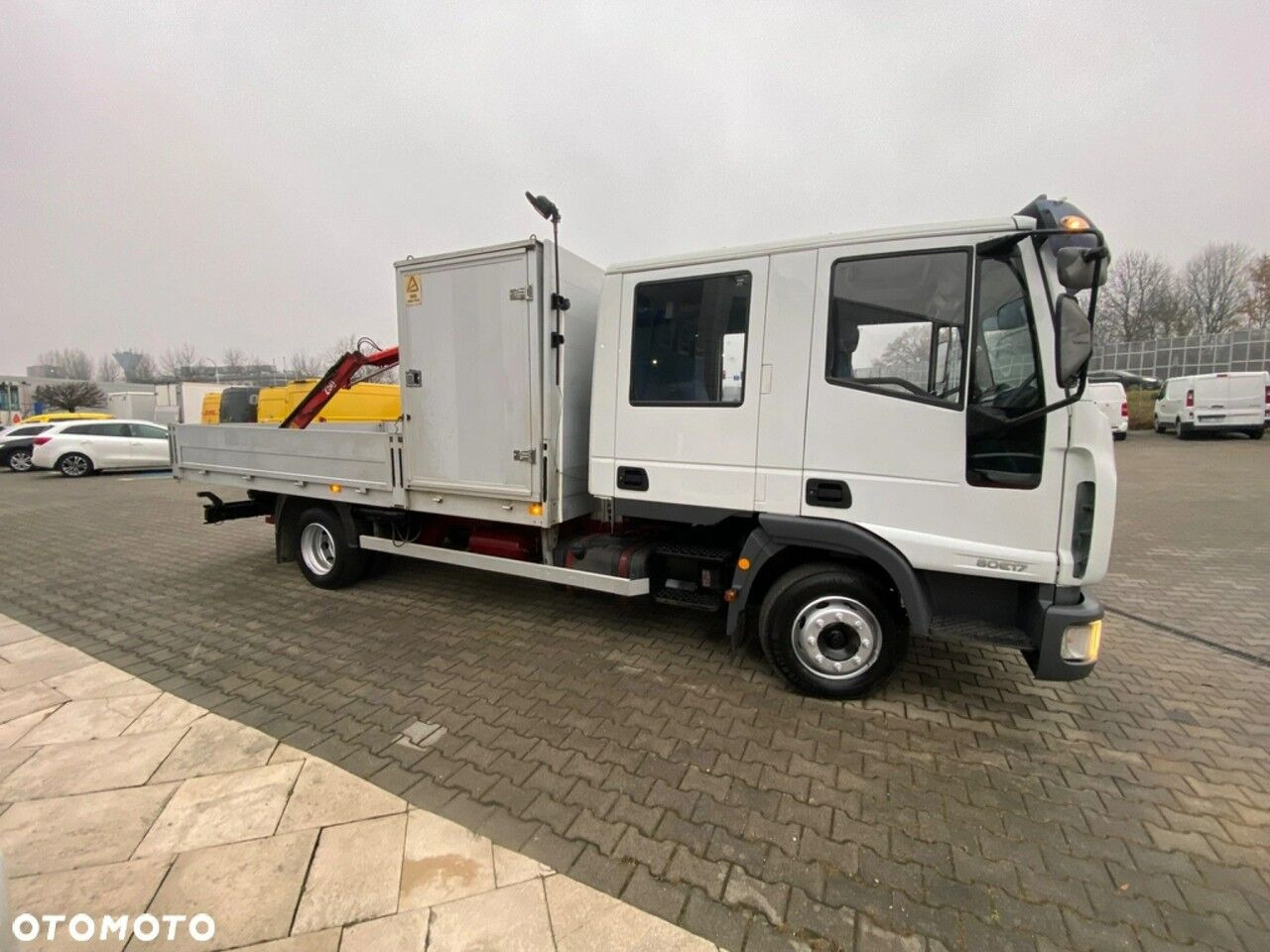 IVECO Eurocargo ML80E17 / HDS HMF / 1 Owner / Doka - Kamion s otvorenim sandukom, Kamion s kranom: slika IVECO Eurocargo ML80E17 / HDS HMF / 1 Owner / Doka - Kamion s otvorenim sandukom, Kamion s kranom IVECO Eurocargo ML80E17 / HDS HMF / 1 Owner / Doka - Kamion s otvorenim sandukom, Kamion s kranom: slika IVECO Eurocargo ML80E17 / HDS HMF / 1 Owner / Doka - Kamion s otvorenim sandukom, Kamion s kranom
