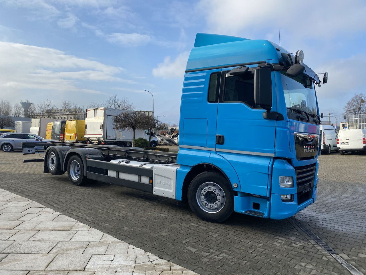 MAN TGX 26.500 NEW Service AT MAN / Frame - Kamion-šasija: slika MAN TGX 26.500 NEW Service AT MAN / Frame - Kamion-šasija MAN TGX 26.500 NEW Service AT MAN / Frame - Kamion-šasija: slika MAN TGX 26.500 NEW Service AT MAN / Frame - Kamion-šasija