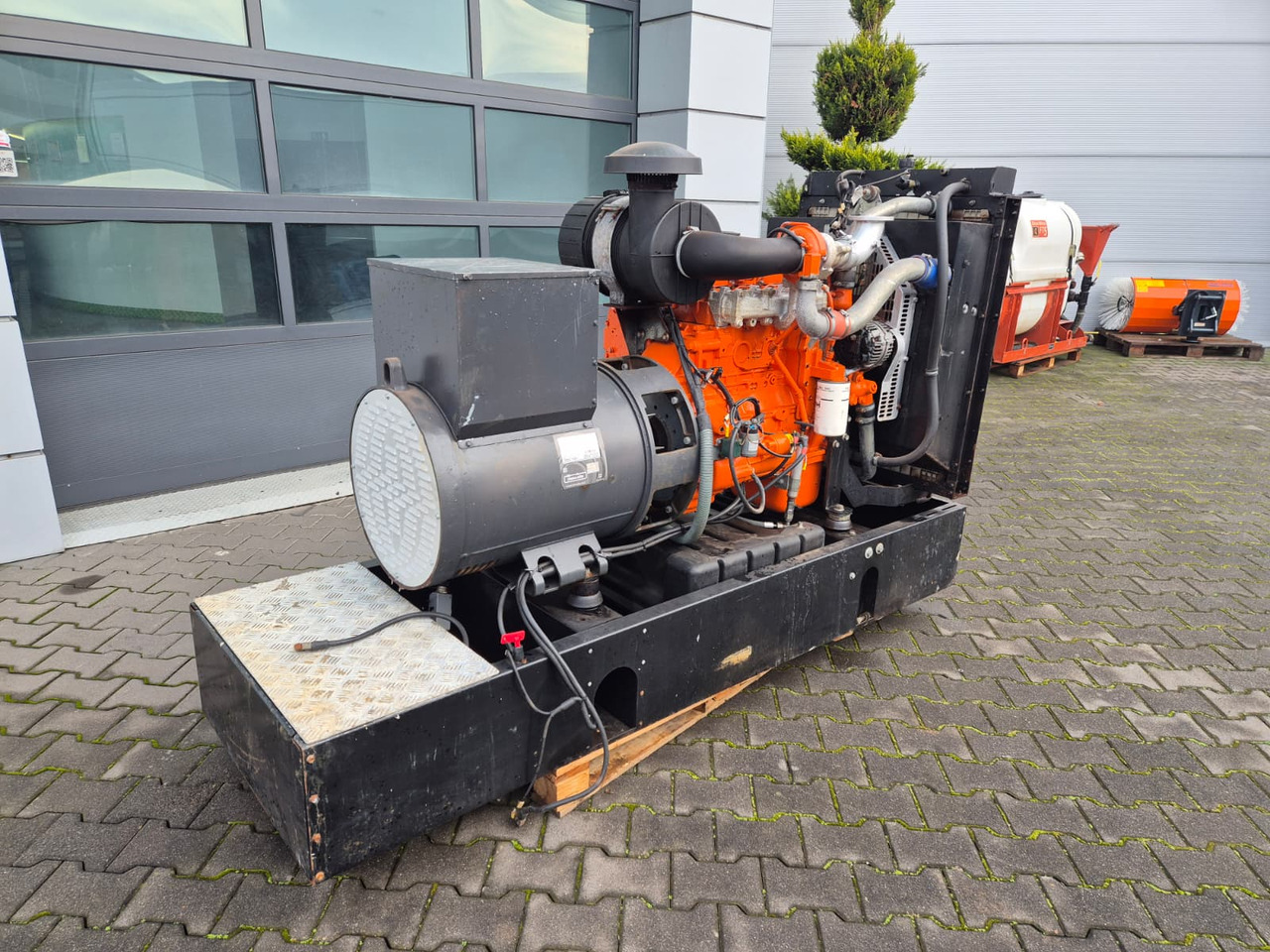 MECALAC ECP34 2S4 - Iveco Engine,126kVA,New oils, filters, Mecc Alte ECP34 2S4 - Iveco Engine,126kVA,New oils, filters, Like New - Generatorski set: slika MECALAC ECP34 2S4 - Iveco Engine,126kVA,New oils, filters, Mecc Alte ECP34 2S4 - Iveco Engine,126kVA,New oils, filters, Like New - Generatorski set MECALAC ECP34 2S4 - Iveco Engine,126kVA,New oils, filters, Mecc Alte ECP34 2S4 - Iveco Engine,126kVA,New oils, filters, Like New - Generatorski set: slika MECALAC ECP34 2S4 - Iveco Engine,126kVA,New oils, filters, Mecc Alte ECP34 2S4 - Iveco Engine,126kVA,New oils, filters, Like New - Generatorski set