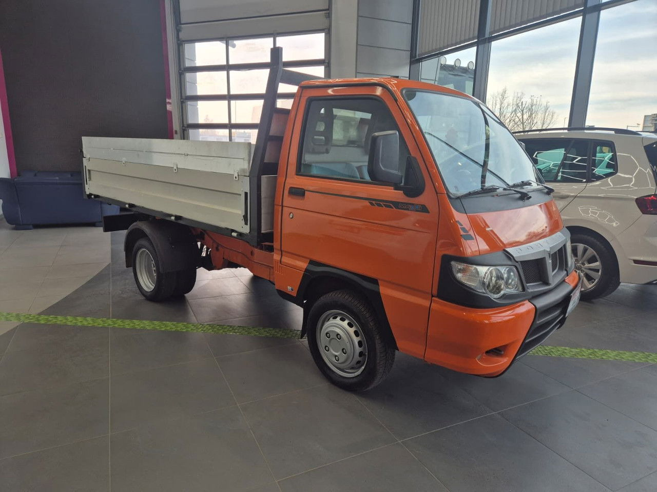 Piaggio Porter Maxxi eXtra / Kipper / 1 Owner / LOW KM - Mali kamion kiper: slika Piaggio Porter Maxxi eXtra / Kipper / 1 Owner / LOW KM - Mali kamion kiper Piaggio Porter Maxxi eXtra / Kipper / 1 Owner / LOW KM - Mali kamion kiper: slika Piaggio Porter Maxxi eXtra / Kipper / 1 Owner / LOW KM - Mali kamion kiper