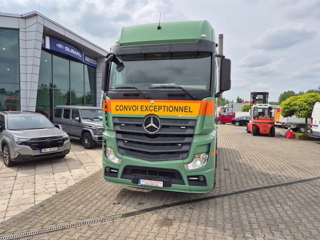 Mercedes-Benz Actros 4163 8X4 / 1 Owner / LOW KM / Super Condition - Tegljač: slika Mercedes-Benz Actros 4163 8X4 / 1 Owner / LOW KM / Super Condition - Tegljač Mercedes-Benz Actros 4163 8X4 / 1 Owner / LOW KM / Super Condition - Tegljač: slika Mercedes-Benz Actros 4163 8X4 / 1 Owner / LOW KM / Super Condition - Tegljač