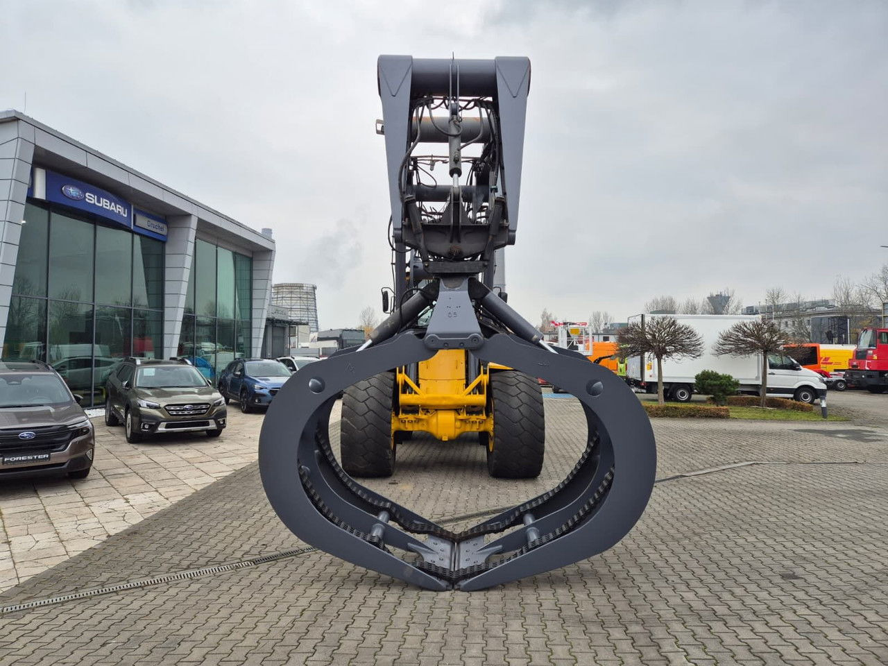 VOLVO L180 E / 4WD / 1 Owner / Wood LOG - Utovarivač na kotačima: slika VOLVO L180 E / 4WD / 1 Owner / Wood LOG - Utovarivač na kotačima VOLVO L180 E / 4WD / 1 Owner / Wood LOG - Utovarivač na kotačima: slika VOLVO L180 E / 4WD / 1 Owner / Wood LOG - Utovarivač na kotačima