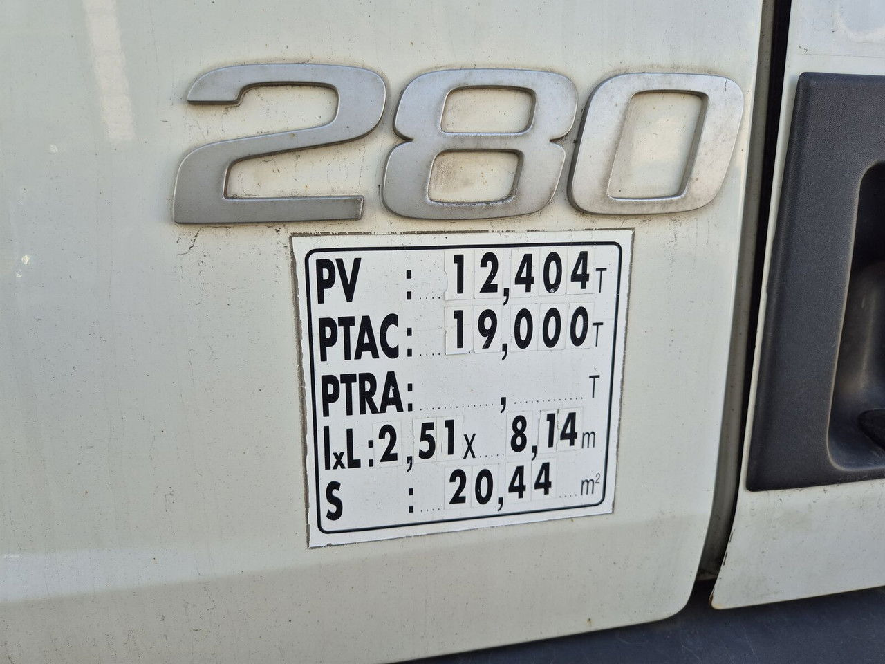 Zakup Volvo FE 280 13M3 / Geesinknorba / Euro 6 / 3 Seats  Volvo FE 280 13M3 / Geesinknorba / Euro 6 / 3 Seats: slika Zakup Volvo FE 280 13M3 / Geesinknorba / Euro 6 / 3 Seats  Volvo FE 280 13M3 / Geesinknorba / Euro 6 / 3 Seats