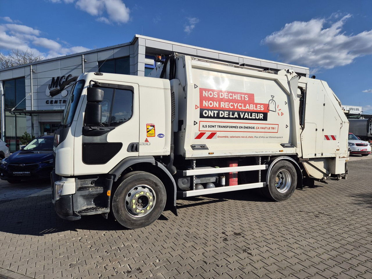 Zakup Volvo FE 280 13M3 / Geesinknorba / Euro 6 / 3 Seats  Volvo FE 280 13M3 / Geesinknorba / Euro 6 / 3 Seats: slika Zakup Volvo FE 280 13M3 / Geesinknorba / Euro 6 / 3 Seats  Volvo FE 280 13M3 / Geesinknorba / Euro 6 / 3 Seats