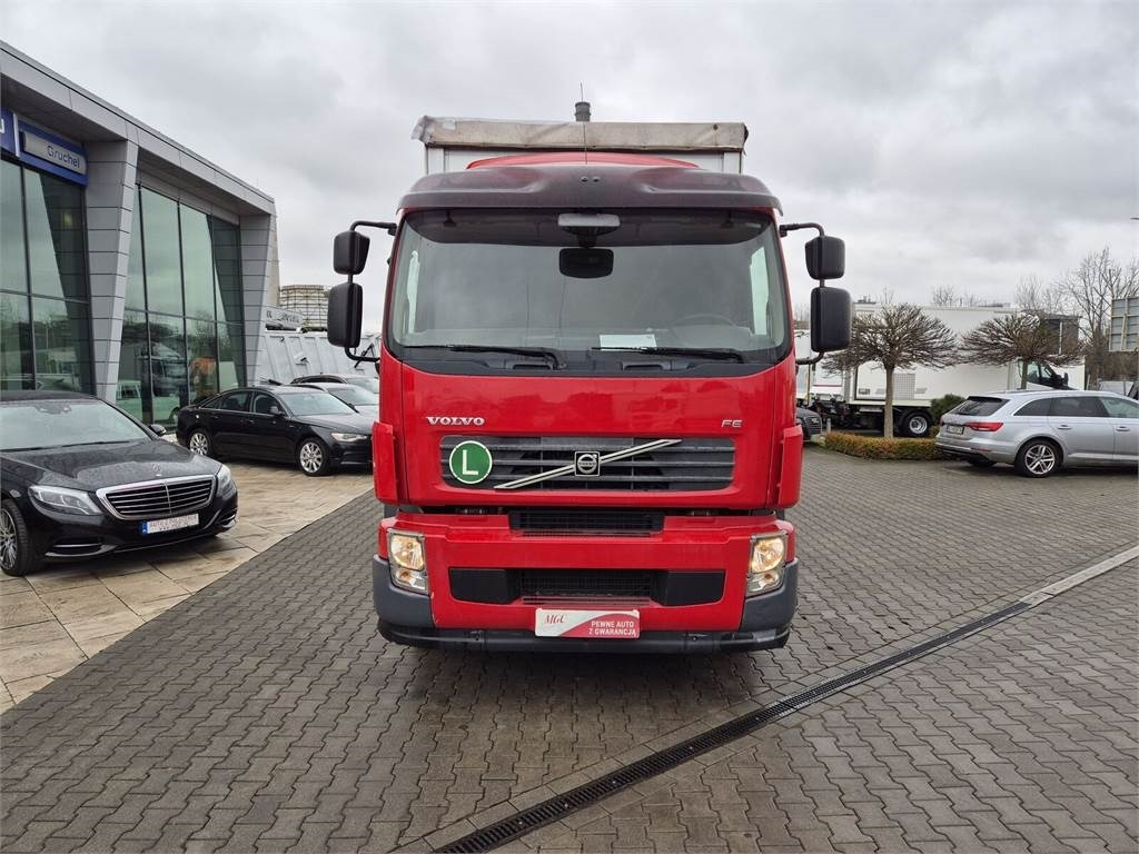 Volvo FE 320 62R / SERVICED / 22 EP / EURO 4 - Kamion s ceradom: slika Volvo FE 320 62R / SERVICED / 22 EP / EURO 4 - Kamion s ceradom Volvo FE 320 62R / SERVICED / 22 EP / EURO 4 - Kamion s ceradom: slika Volvo FE 320 62R / SERVICED / 22 EP / EURO 4 - Kamion s ceradom