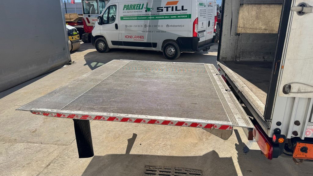Dostavno vozilo s ceradom Fiat Ducato 2.3 JTD - 2014 - AIR Condition - Hydraulic Ramp: slika Dostavno vozilo s ceradom Fiat Ducato 2.3 JTD - 2014 - AIR Condition - Hydraulic Ramp