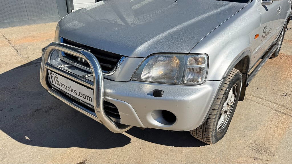 Honda CRV 2.0 - Petrol - AIR Condition - 5 Doors - SUV: slika Honda CRV 2.0 - Petrol - AIR Condition - 5 Doors - SUV Honda CRV 2.0 - Petrol - AIR Condition - 5 Doors - SUV: slika Honda CRV 2.0 - Petrol - AIR Condition - 5 Doors - SUV