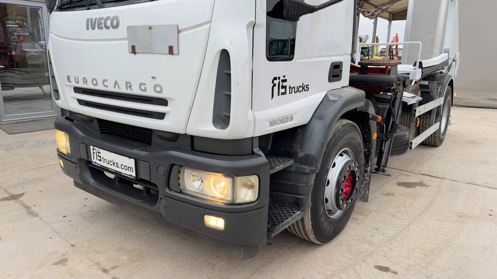 Iveco Eurocargo ML180 E28 4x2 Epsilon 110 - absetz tipper - Transporter kontejnera/ Kamion s izmjenjivim sanducima: slika Iveco Eurocargo ML180 E28 4x2 Epsilon 110 - absetz tipper - Transporter kontejnera/ Kamion s izmjenjivim sanducima Iveco Eurocargo ML180 E28 4x2 Epsilon 110 - absetz tipper - Transporter kontejnera/ Kamion s izmjenjivim sanducima: slika Iveco Eurocargo ML180 E28 4x2 Epsilon 110 - absetz tipper - Transporter kontejnera/ Kamion s izmjenjivim sanducima