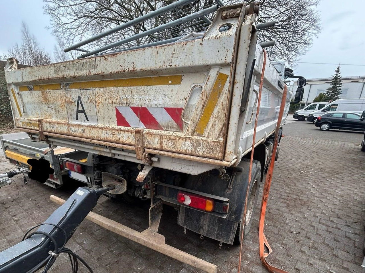 Iveco ML 180E32 K 4x2 meiller tipper - original km - Kiper: slika Iveco ML 180E32 K 4x2 meiller tipper - original km - Kiper Iveco ML 180E32 K 4x2 meiller tipper - original km - Kiper: slika Iveco ML 180E32 K 4x2 meiller tipper - original km - Kiper