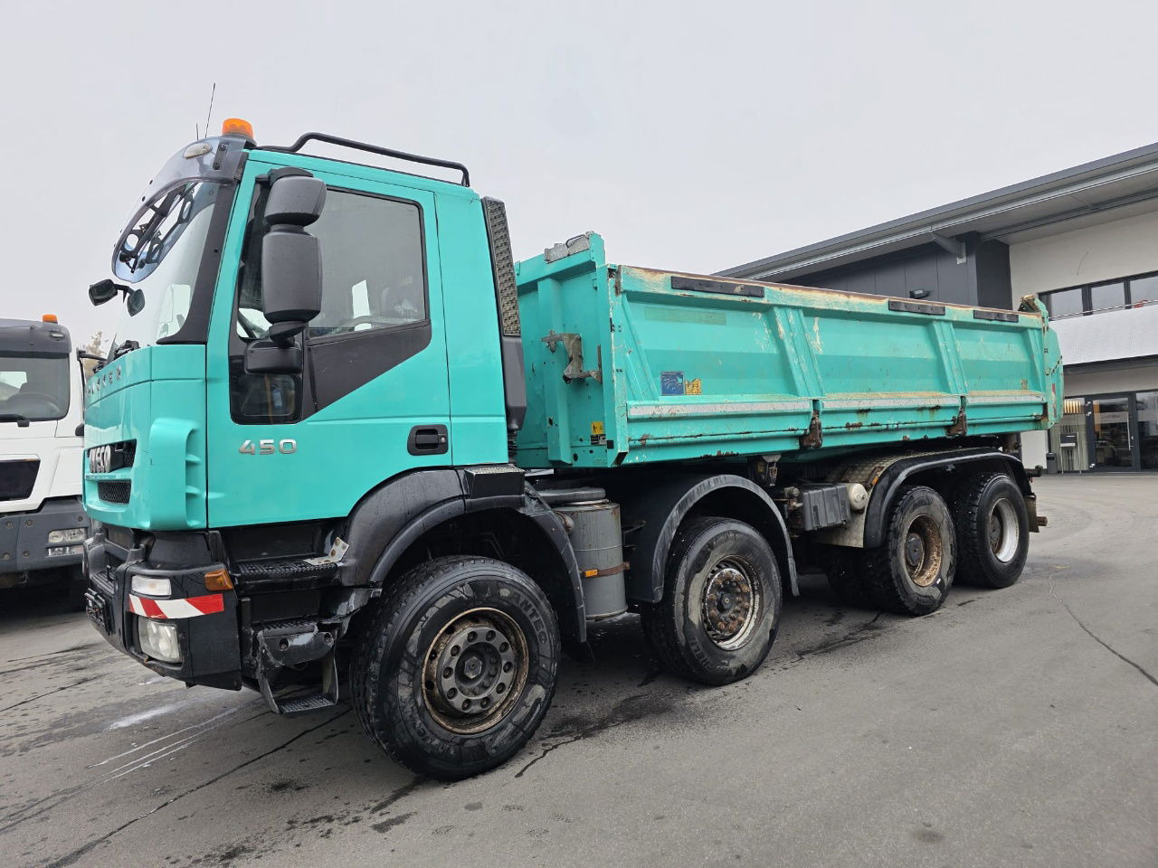 Iveco Trakker AD340T45 8x4 bordmatic tipper - retarder - Kiper: slika Iveco Trakker AD340T45 8x4 bordmatic tipper - retarder - Kiper Iveco Trakker AD340T45 8x4 bordmatic tipper - retarder - Kiper: slika Iveco Trakker AD340T45 8x4 bordmatic tipper - retarder - Kiper