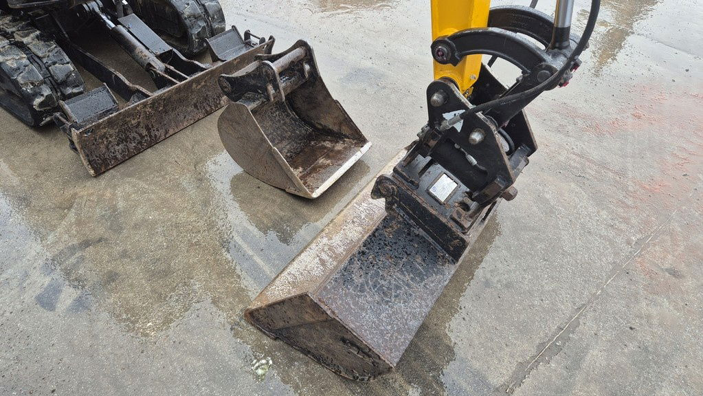 JCB 16C-1 - 2021 Year - 935 Hours - Powertilt - Mini bager: slika JCB 16C-1 - 2021 Year - 935 Hours - Powertilt - Mini bager JCB 16C-1 - 2021 Year - 935 Hours - Powertilt - Mini bager: slika JCB 16C-1 - 2021 Year - 935 Hours - Powertilt - Mini bager