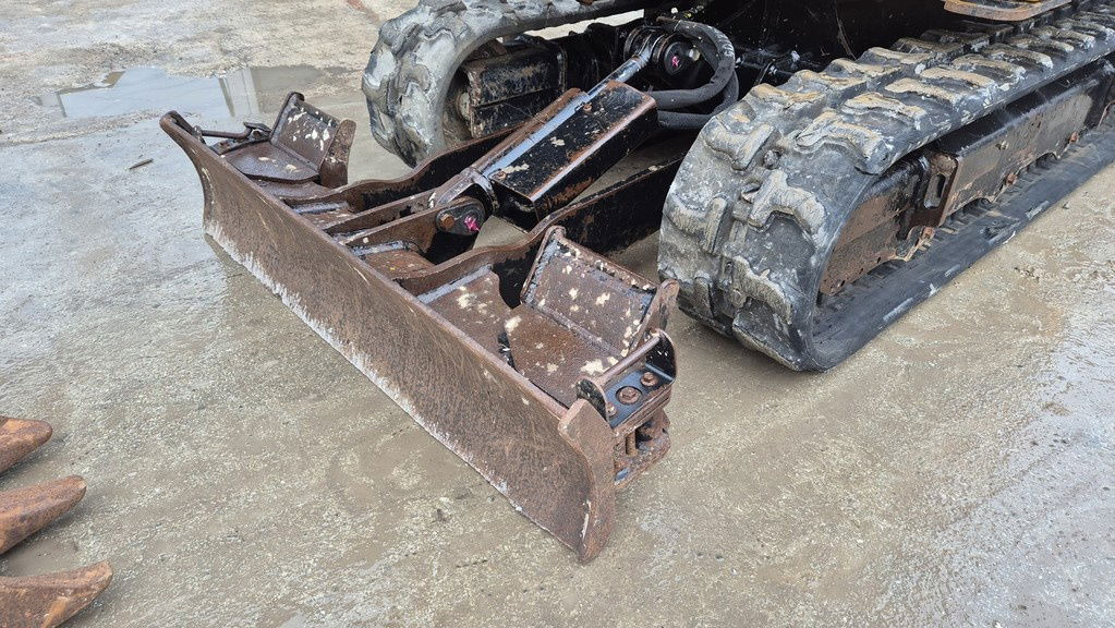 JCB 16C-1 - 2021 Year - 955 Working Hours - Mini bager: slika JCB 16C-1 - 2021 Year - 955 Working Hours - Mini bager JCB 16C-1 - 2021 Year - 955 Working Hours - Mini bager: slika JCB 16C-1 - 2021 Year - 955 Working Hours - Mini bager