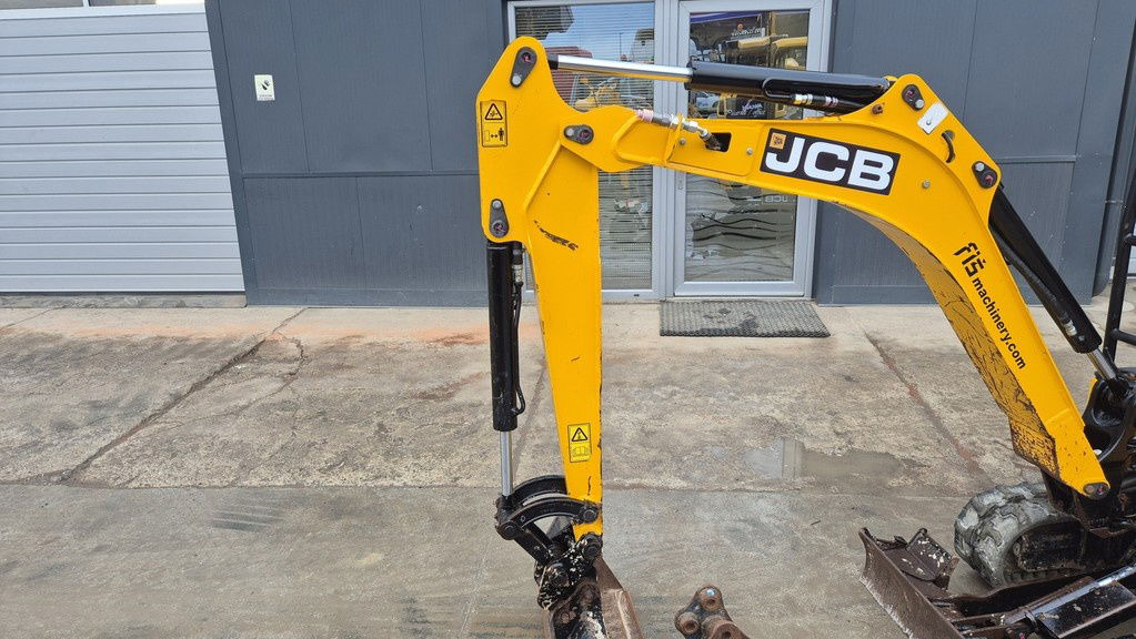 JCB 16C-1 - 2021 Year - 955 Working Hours - Mini bager: slika JCB 16C-1 - 2021 Year - 955 Working Hours - Mini bager JCB 16C-1 - 2021 Year - 955 Working Hours - Mini bager: slika JCB 16C-1 - 2021 Year - 955 Working Hours - Mini bager