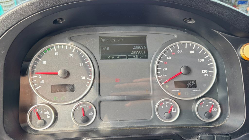 Kiper MAN TGS 35.480 8x4 schmitz dumper tipper: slika Kiper MAN TGS 35.480 8x4 schmitz dumper tipper