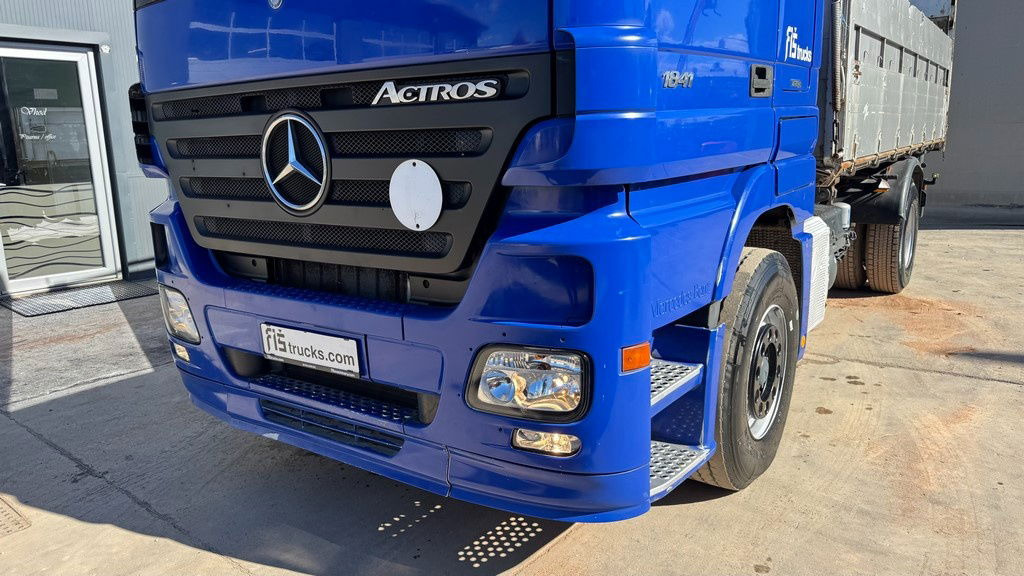Mercedes-Benz Actros 1841 L 4x2 tipper - tarpaulin - euro 5 - Kiper: slika Mercedes-Benz Actros 1841 L 4x2 tipper - tarpaulin - euro 5 - Kiper Mercedes-Benz Actros 1841 L 4x2 tipper - tarpaulin - euro 5 - Kiper: slika Mercedes-Benz Actros 1841 L 4x2 tipper - tarpaulin - euro 5 - Kiper
