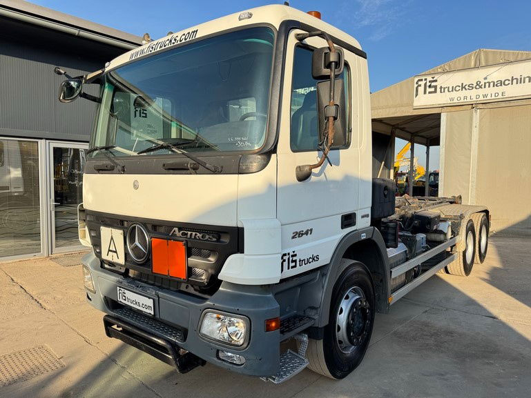 Mercedes-Benz Actros 2641 6x4 hiab abroll tipper - spring complete - Transporter kontejnera/ Kamion s izmjenjivim sanducima: slika Mercedes-Benz Actros 2641 6x4 hiab abroll tipper - spring complete - Transporter kontejnera/ Kamion s izmjenjivim sanducima Mercedes-Benz Actros 2641 6x4 hiab abroll tipper - spring complete - Transporter kontejnera/ Kamion s izmjenjivim sanducima: slika Mercedes-Benz Actros 2641 6x4 hiab abroll tipper - spring complete - Transporter kontejnera/ Kamion s izmjenjivim sanducima