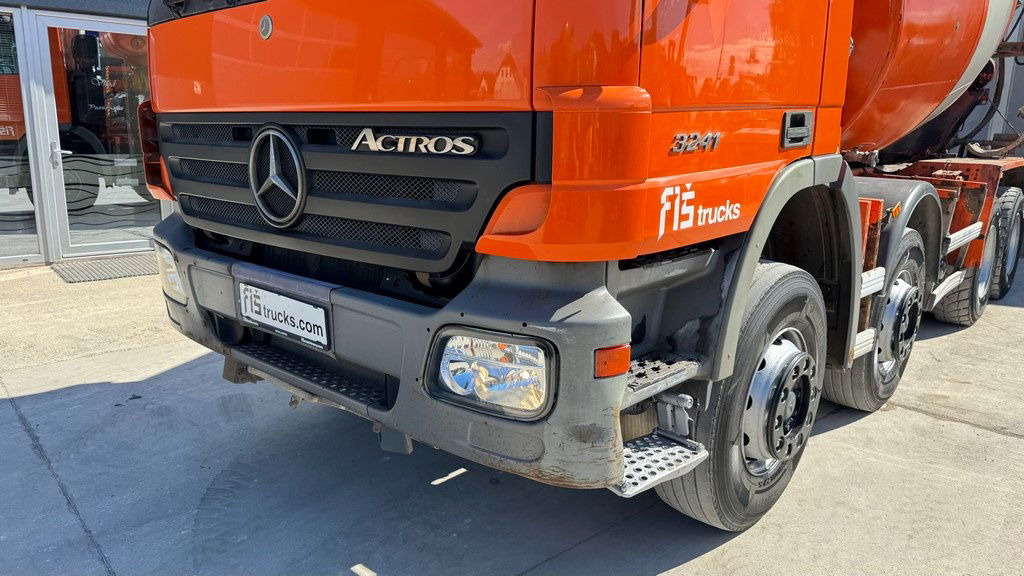 Mercedes-Benz Actros 3241 8x4 mixer 9m3 - Automješalica: slika Mercedes-Benz Actros 3241 8x4 mixer 9m3 - Automješalica Mercedes-Benz Actros 3241 8x4 mixer 9m3 - Automješalica: slika Mercedes-Benz Actros 3241 8x4 mixer 9m3 - Automješalica