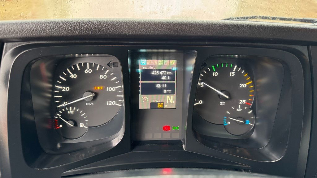 Zakup  Mercedes-Benz Arocs 2651 6X4 meiller bordmatic tipper Mercedes-Benz Arocs 2651 6X4 meiller bordmatic tipper: slika Zakup  Mercedes-Benz Arocs 2651 6X4 meiller bordmatic tipper Mercedes-Benz Arocs 2651 6X4 meiller bordmatic tipper