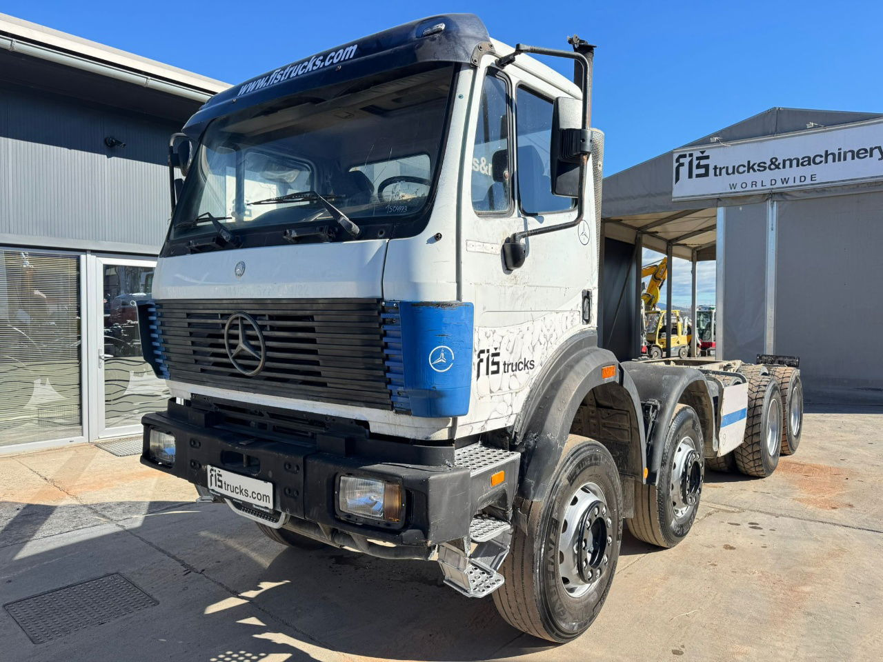 Mercedes-Benz SK 3234 8x4 chassis - Kamion-šasija: slika  Mercedes-Benz SK 3234 8x4 chassis - Kamion-šasija Mercedes-Benz SK 3234 8x4 chassis - Kamion-šasija: slika  Mercedes-Benz SK 3234 8x4 chassis - Kamion-šasija