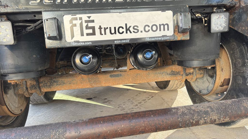 Kiper poluprikolica Schwarzmüller 3A Stmks/E 3-Axle Tipper Trailer - lift axle: slika Kiper poluprikolica Schwarzmüller 3A Stmks/E 3-Axle Tipper Trailer - lift axle Kiper poluprikolica Schwarzmüller 3A Stmks/E 3-Axle Tipper Trailer - lift axle: slika Kiper poluprikolica Schwarzmüller 3A Stmks/E 3-Axle Tipper Trailer - lift axle