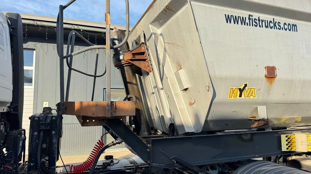 Kiper poluprikolica Schwarzmüller 3A Stmks/E 3-Axle Tipper Trailer - lift axle: slika Kiper poluprikolica Schwarzmüller 3A Stmks/E 3-Axle Tipper Trailer - lift axle Kiper poluprikolica Schwarzmüller 3A Stmks/E 3-Axle Tipper Trailer - lift axle: slika Kiper poluprikolica Schwarzmüller 3A Stmks/E 3-Axle Tipper Trailer - lift axle