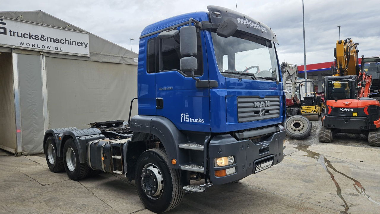 MAN TGA 33.430 6x4 tractor unit - tipper hydraulics - Tegljač: slika MAN TGA 33.430 6x4 tractor unit - tipper hydraulics - Tegljač MAN TGA 33.430 6x4 tractor unit - tipper hydraulics - Tegljač: slika MAN TGA 33.430 6x4 tractor unit - tipper hydraulics - Tegljač