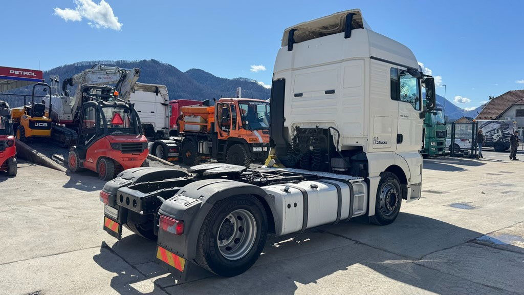 MAN TGX 18.400 4X2 tipp. hydr. - retarder - Tegljač: slika MAN TGX 18.400 4X2 tipp. hydr. - retarder - Tegljač MAN TGX 18.400 4X2 tipp. hydr. - retarder - Tegljač: slika MAN TGX 18.400 4X2 tipp. hydr. - retarder - Tegljač