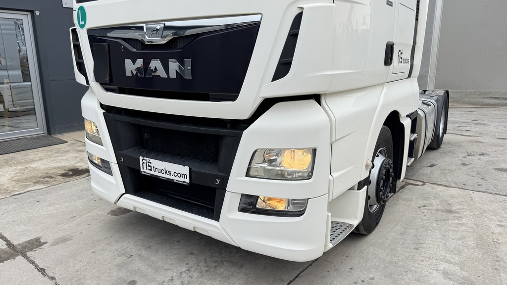 MAN TGX 18.440 4X2 tractor unit - retarder - Tegljač: slika MAN TGX 18.440 4X2 tractor unit - retarder - Tegljač MAN TGX 18.440 4X2 tractor unit - retarder - Tegljač: slika MAN TGX 18.440 4X2 tractor unit - retarder - Tegljač