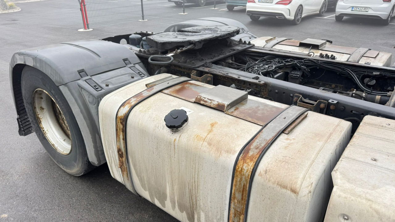 MAN TGX 18.560 4X2 tractor unit - retarder - Tegljač: slika MAN TGX 18.560 4X2 tractor unit - retarder - Tegljač MAN TGX 18.560 4X2 tractor unit - retarder - Tegljač: slika MAN TGX 18.560 4X2 tractor unit - retarder - Tegljač