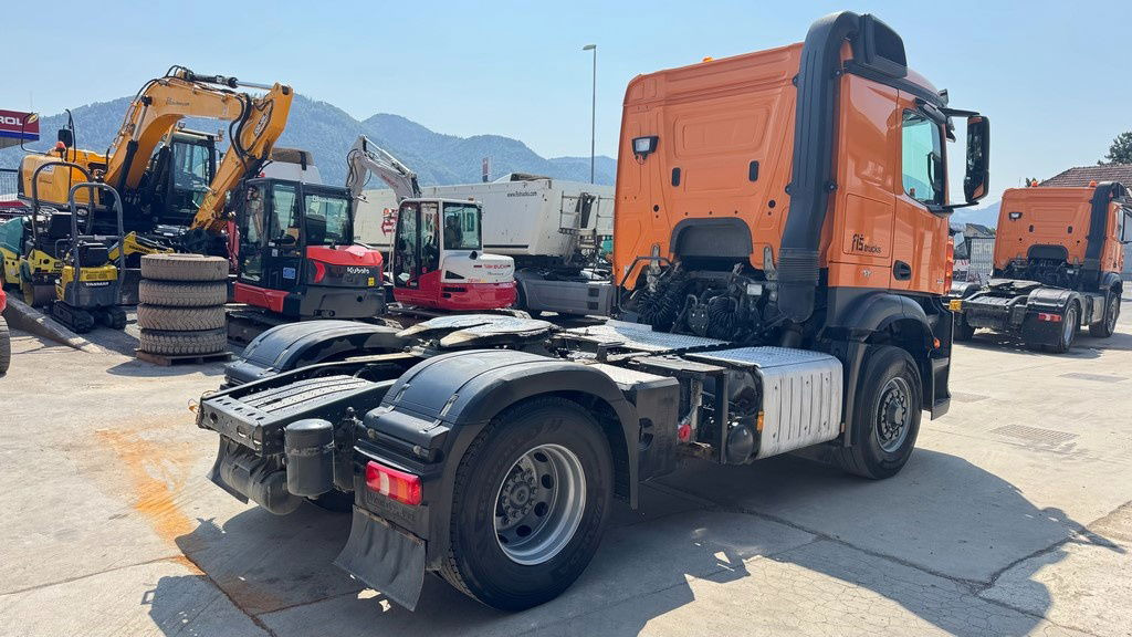 Mercedes-Benz Arocs 1845 HAD 4X4 tractor unit - tipp. hydr. - retarder - Tegljač: slika Mercedes-Benz Arocs 1845 HAD 4X4 tractor unit - tipp. hydr. - retarder - Tegljač Mercedes-Benz Arocs 1845 HAD 4X4 tractor unit - tipp. hydr. - retarder - Tegljač: slika Mercedes-Benz Arocs 1845 HAD 4X4 tractor unit - tipp. hydr. - retarder - Tegljač