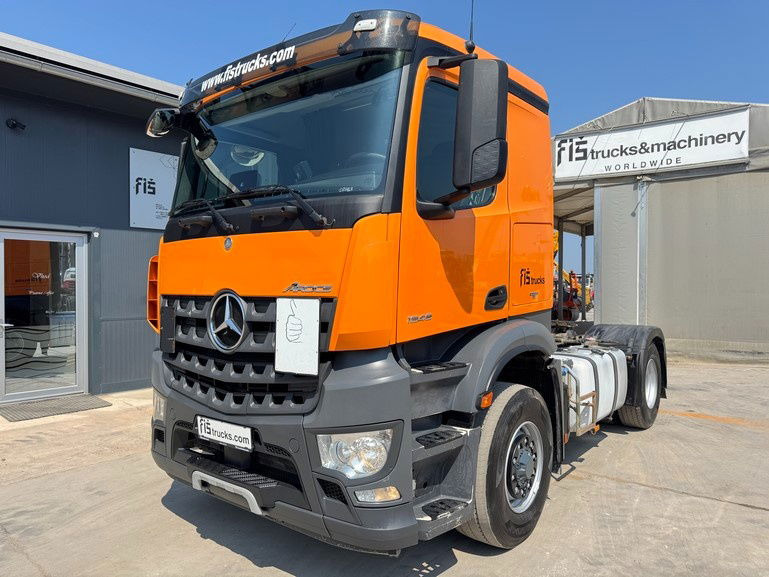 Mercedes-Benz Arocs 1845 HAD 4X4 tractor unit - tipp. hydr. - retarder - Tegljač: slika Mercedes-Benz Arocs 1845 HAD 4X4 tractor unit - tipp. hydr. - retarder - Tegljač Mercedes-Benz Arocs 1845 HAD 4X4 tractor unit - tipp. hydr. - retarder - Tegljač: slika Mercedes-Benz Arocs 1845 HAD 4X4 tractor unit - tipp. hydr. - retarder - Tegljač