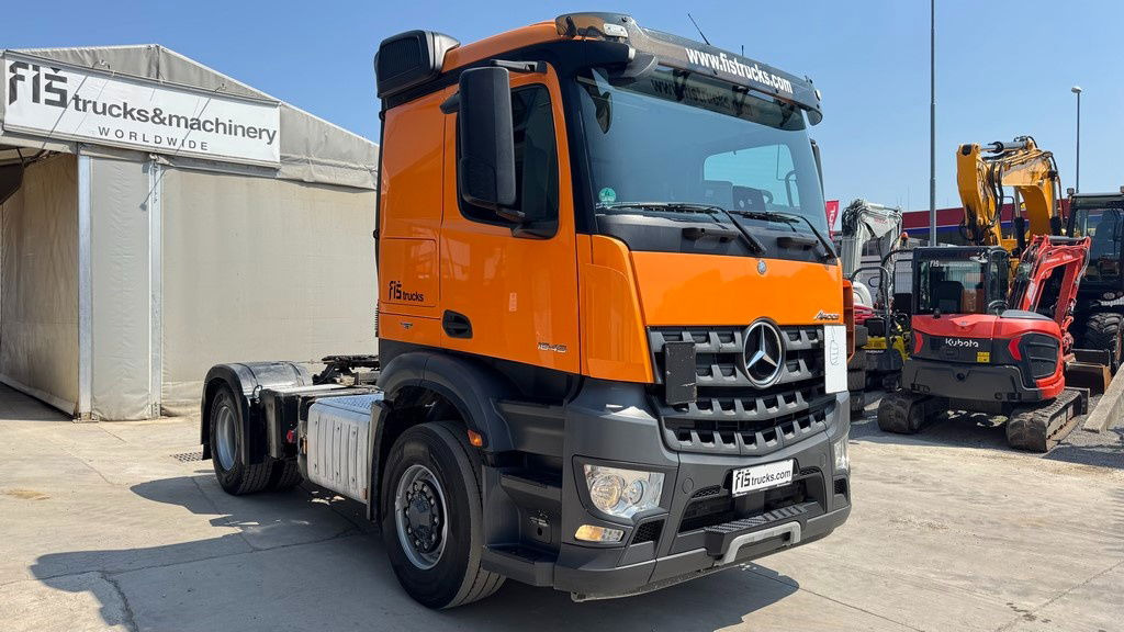 Mercedes-Benz Arocs 1845 HAD 4X4 tractor unit - tipp. hydr. - retarder - Tegljač: slika Mercedes-Benz Arocs 1845 HAD 4X4 tractor unit - tipp. hydr. - retarder - Tegljač Mercedes-Benz Arocs 1845 HAD 4X4 tractor unit - tipp. hydr. - retarder - Tegljač: slika Mercedes-Benz Arocs 1845 HAD 4X4 tractor unit - tipp. hydr. - retarder - Tegljač