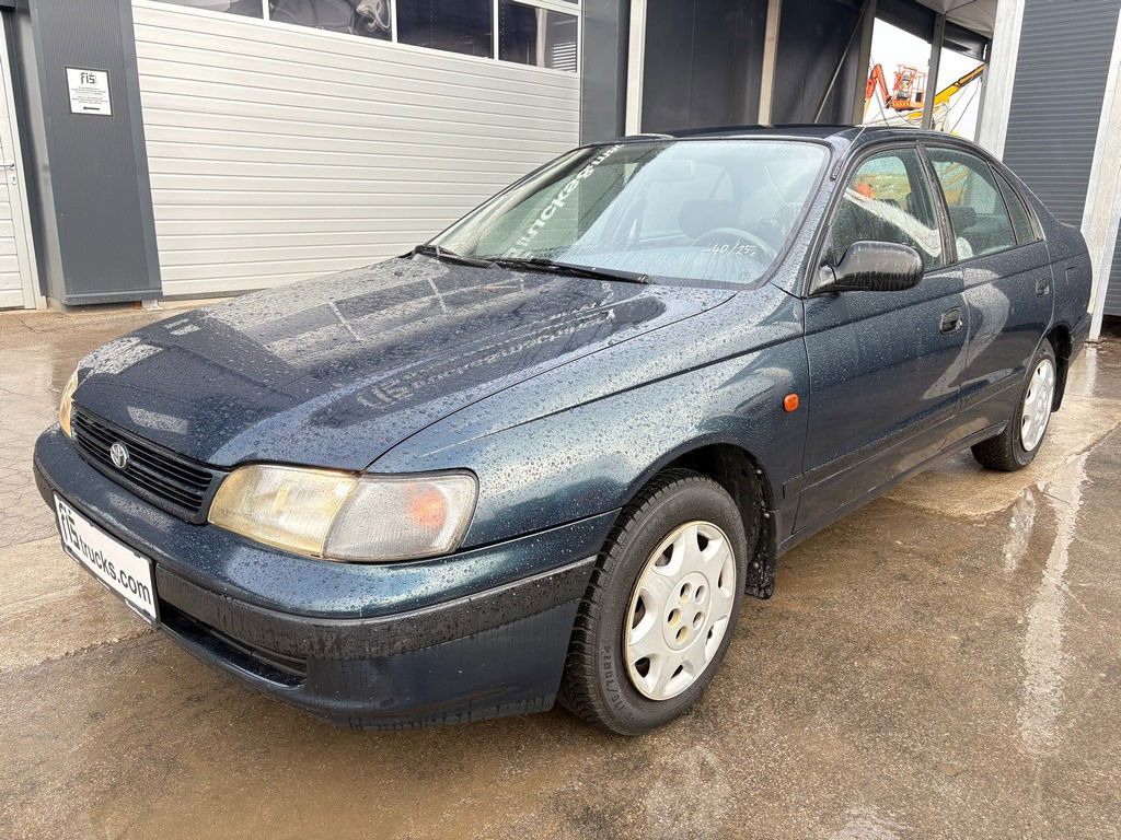 Toyota Carina 1.6 - Petrol - 5 Doors - Automobil: slika Toyota Carina 1.6 - Petrol - 5 Doors - Automobil Toyota Carina 1.6 - Petrol - 5 Doors - Automobil: slika Toyota Carina 1.6 - Petrol - 5 Doors - Automobil