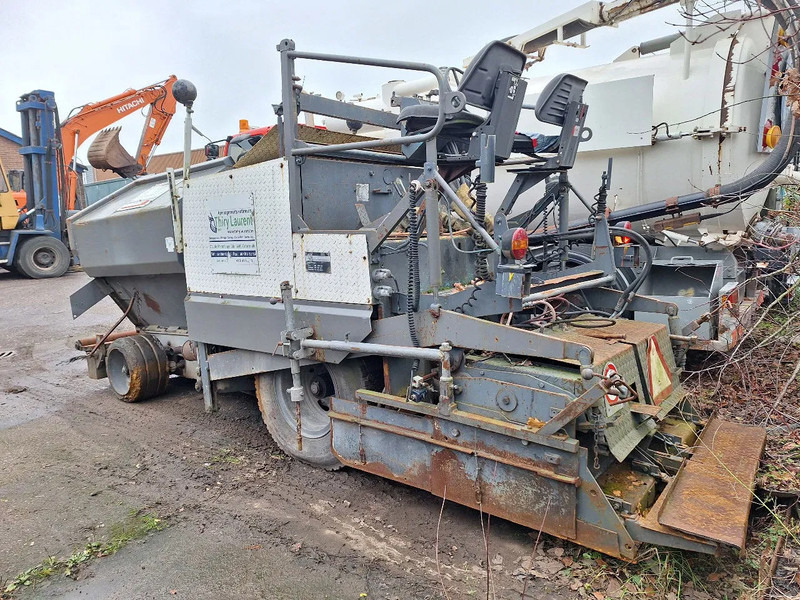 Dynapac 5000R - Stroj za asfaltiranje: slika Dynapac 5000R - Stroj za asfaltiranje Dynapac 5000R - Stroj za asfaltiranje: slika Dynapac 5000R - Stroj za asfaltiranje