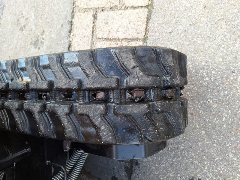 Mini bager JCB 8008 CTS: slika Mini bager JCB 8008 CTS