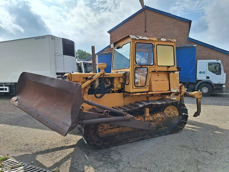 Komatsu D45-1 - Buldožer: slika Komatsu D45-1 - Buldožer Komatsu D45-1 - Buldožer: slika Komatsu D45-1 - Buldožer