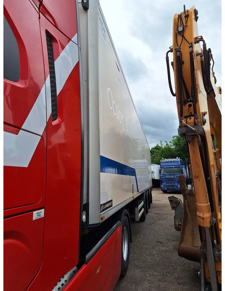 LAMBERET LVFS3DIRECT - Poluprikolica hladnjača: slika LAMBERET LVFS3DIRECT - Poluprikolica hladnjača LAMBERET LVFS3DIRECT - Poluprikolica hladnjača: slika LAMBERET LVFS3DIRECT - Poluprikolica hladnjača