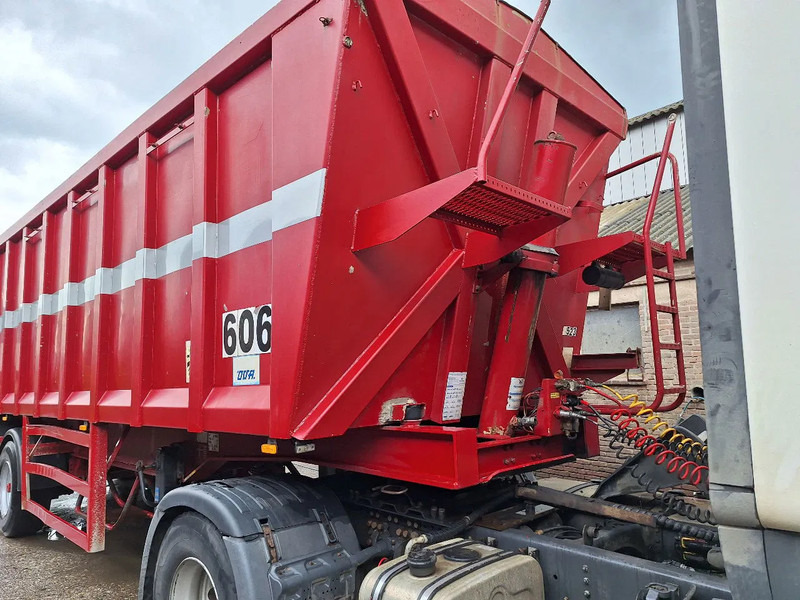 OVA 390K95 50cub - Kiper poluprikolica: slika OVA 390K95 50cub - Kiper poluprikolica OVA 390K95 50cub - Kiper poluprikolica: slika OVA 390K95 50cub - Kiper poluprikolica
